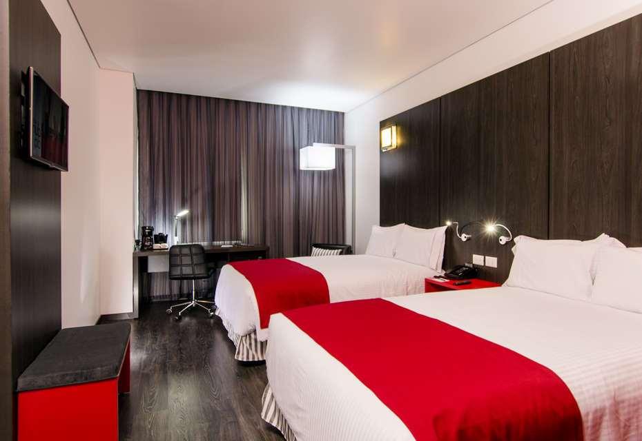 Ramada Encore By Wyndham Puebla Szoba fotó